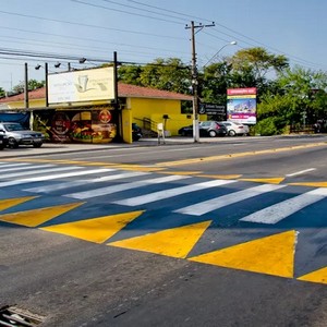 Tinta para demarcação viária